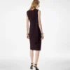 Abito da cocktail con dettagli cut-out e sciarpa Abito da cocktail con dettagli cut-out e sciarpa