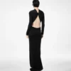 Abito da sera asimmetrico a maniche lunghe con retro intrecciato Abito da sera asimmetrico a maniche lunghe con retro intrecciato