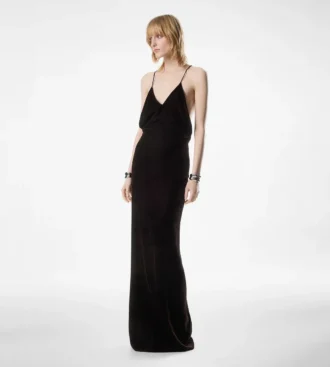 Abito da sera con scollo a V e cut-out Abito da sera con scollo a V e cut-out