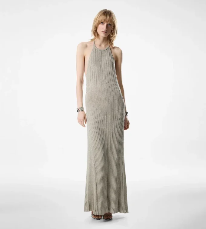 Abito lungo con scollo all’americana, schiena scoperta e placca metallica Tom Ford Abito lungo con scollo all’americana, schiena scoperta e placca metallica Tom Ford