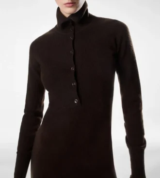 Abito lungo in cashmere con collo alto aperto Abito lungo in cashmere con collo alto aperto