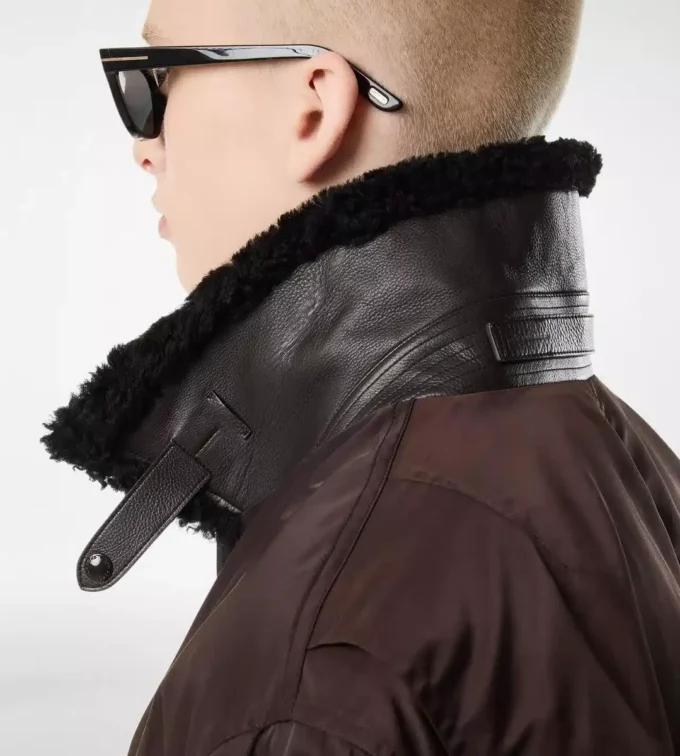 Bomber da volo con collo in shearling di nylon Bomber da volo con collo in shearling di nylon