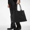 Borsa tote T-Line East-West in pelle martellata