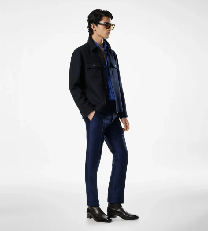 Camicia con taschino in lana leggera Camicia con taschino in lana leggera