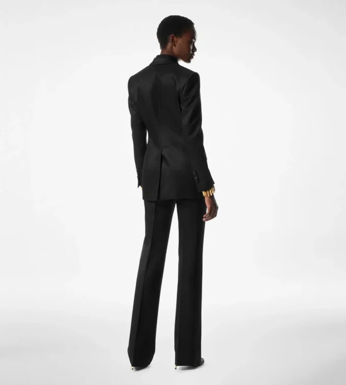 Camicia in chiffon di seta con plastron