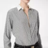 Camicia in seta a righe con dettagli a contrasto Camicia in seta a righe con dettagli a contrasto