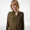 Camicia militare con tasche frontali Camicia militare con tasche frontali