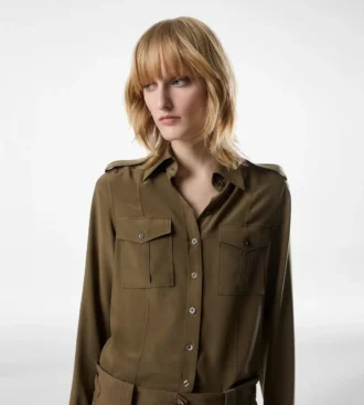 Camicia militare con tasche frontali