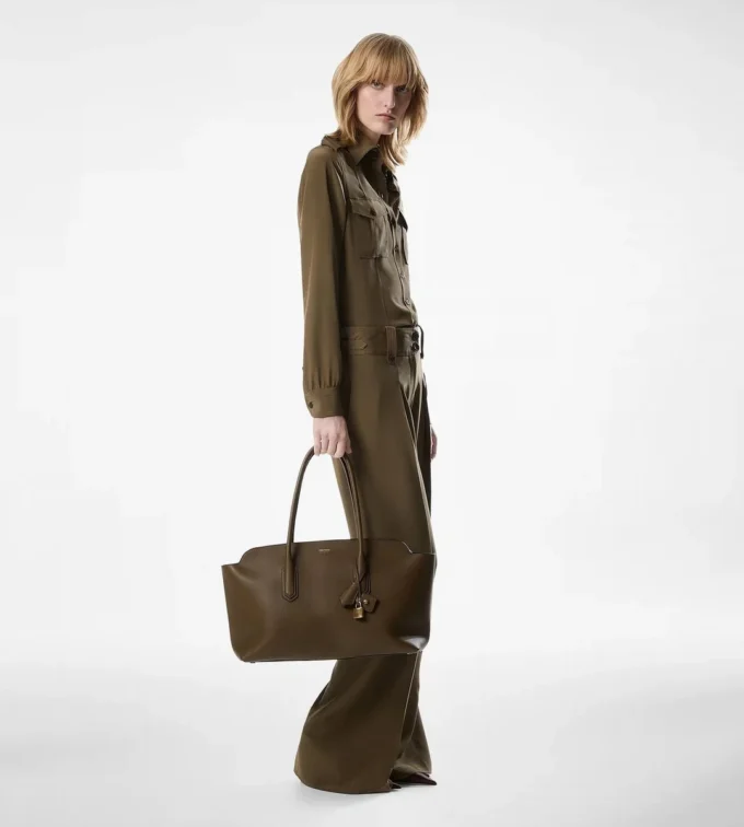 Camicia militare con tasche frontali Camicia militare con tasche frontali