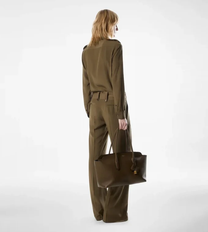 Camicia militare con tasche frontali Camicia militare con tasche frontali