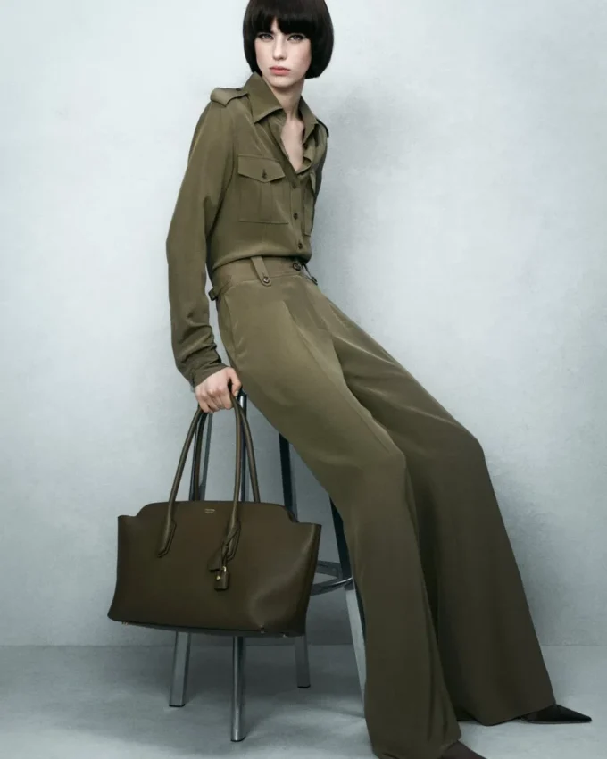 Borsa a tracolla grande Alexander in pelle naturale