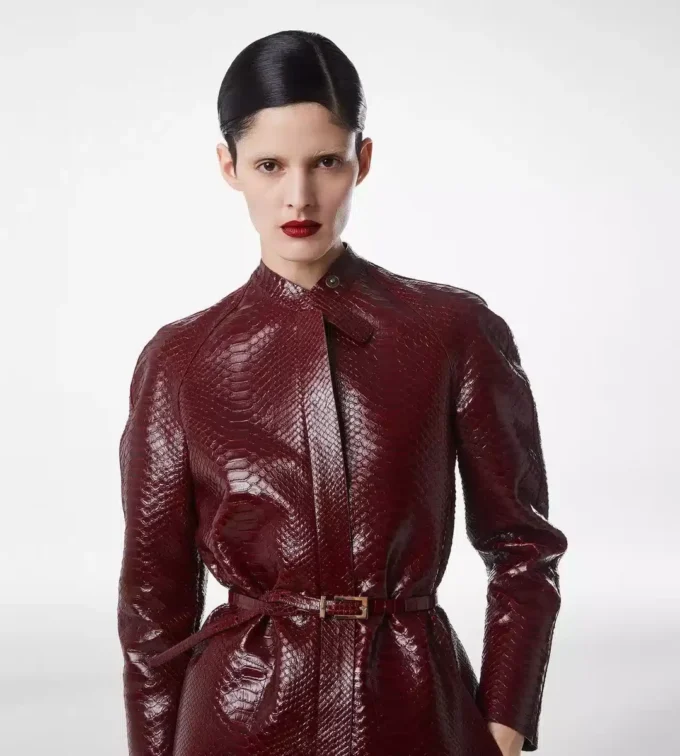 Cappotto da motociclista in pelle stampata e duchesse lavata Cappotto da motociclista in pelle stampata e duchesse lavata