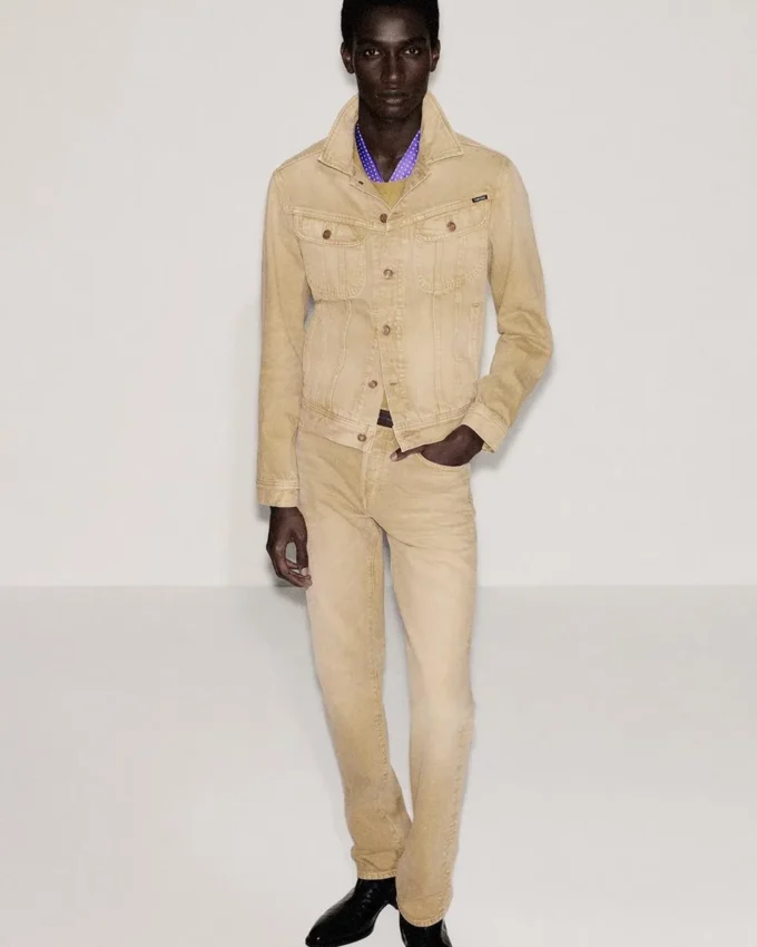 Giacca iconica in denim lavato color sabbia