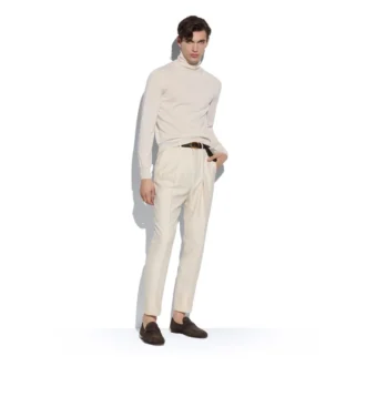 Maglia a collo alto in cashmere e seta a maglia fine