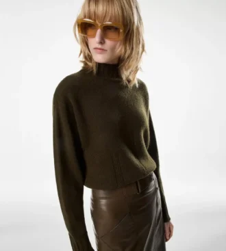 Maglia a maniche lunghe con collo alto