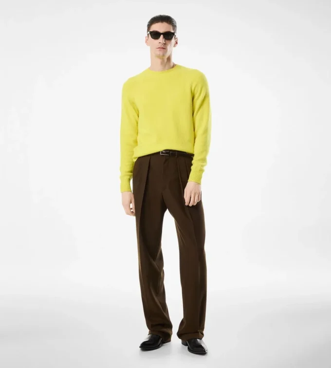 Maglia girocollo in cashmere infeltrito Maglia girocollo in cashmere infeltrito