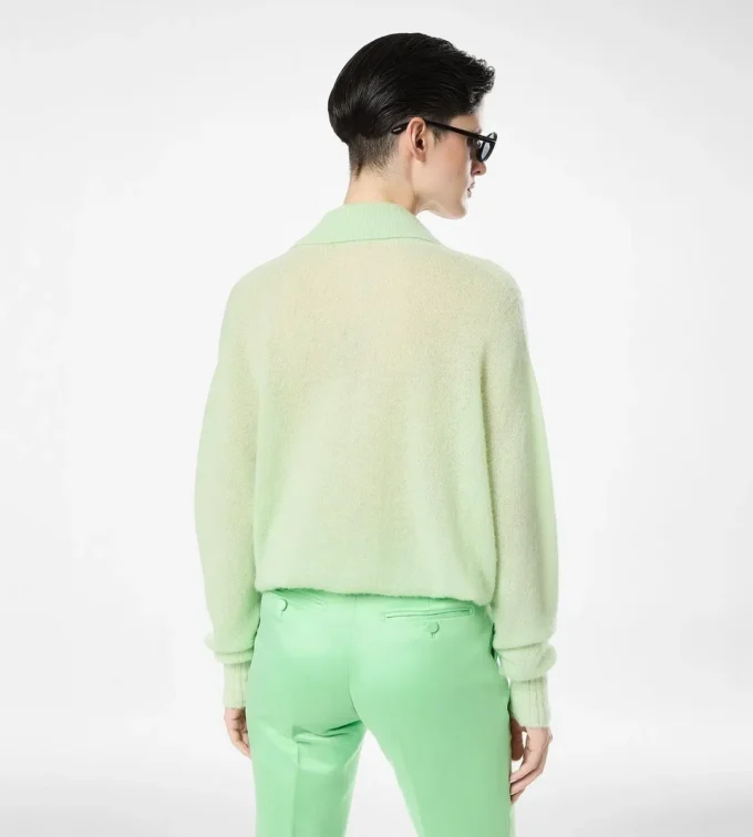 Maglia oversize in cashmere e seta ultrasoft con collo polo aperto