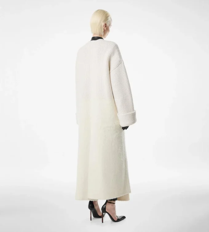 Maxi cappotto scultoreo Maxi cappotto scultoreo