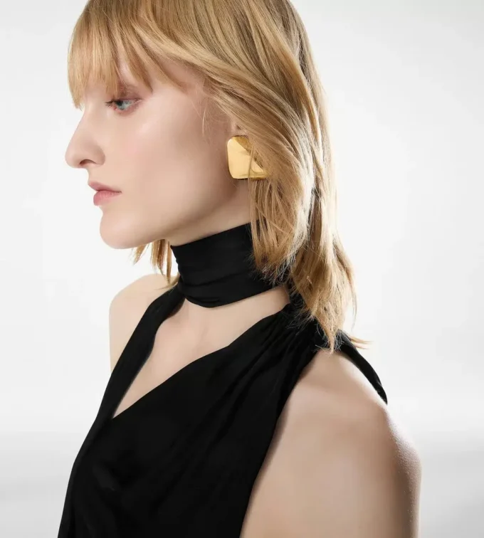Orecchini Amy in ottone dorato vintage