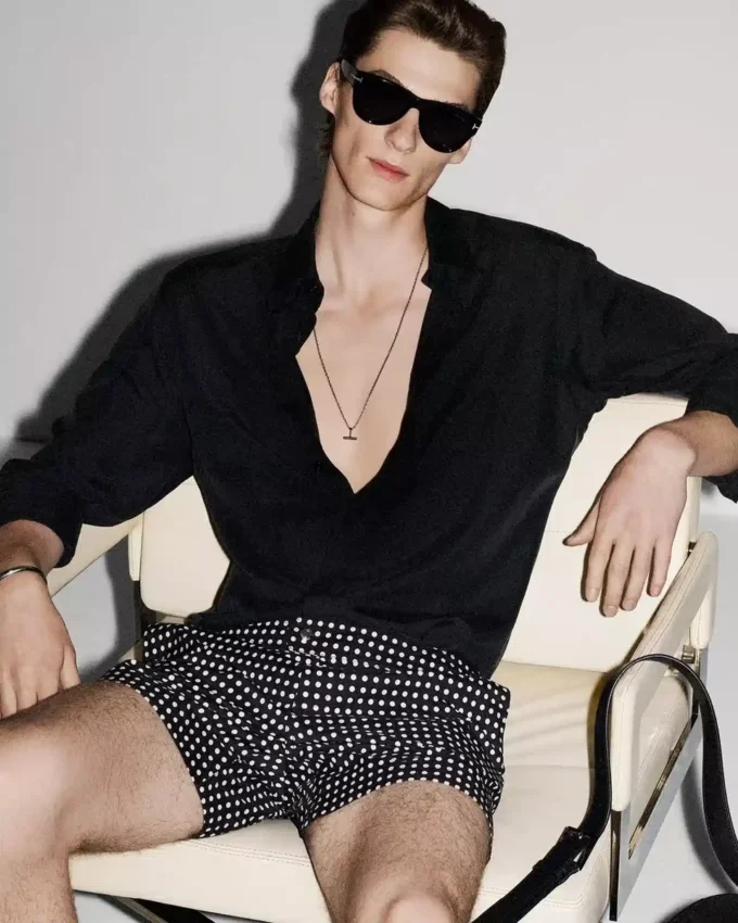 Pantaloncini da bagno in nylon con stampa a pois medi