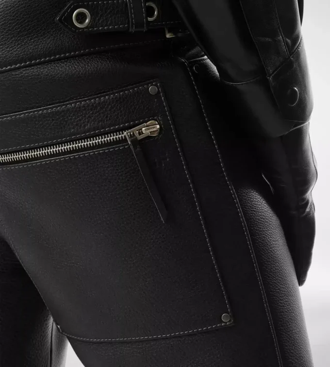 Pantaloni da motociclista in pelle martellata