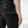 Pantaloni da motociclista in pelle martellata