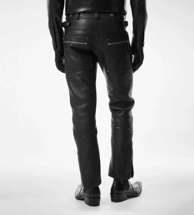 Pantaloni da motociclista in pelle martellata