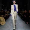 Pantaloni dritti sartoriali in misto cotone e seta lavata Pantaloni dritti sartoriali in misto cotone e seta lavata