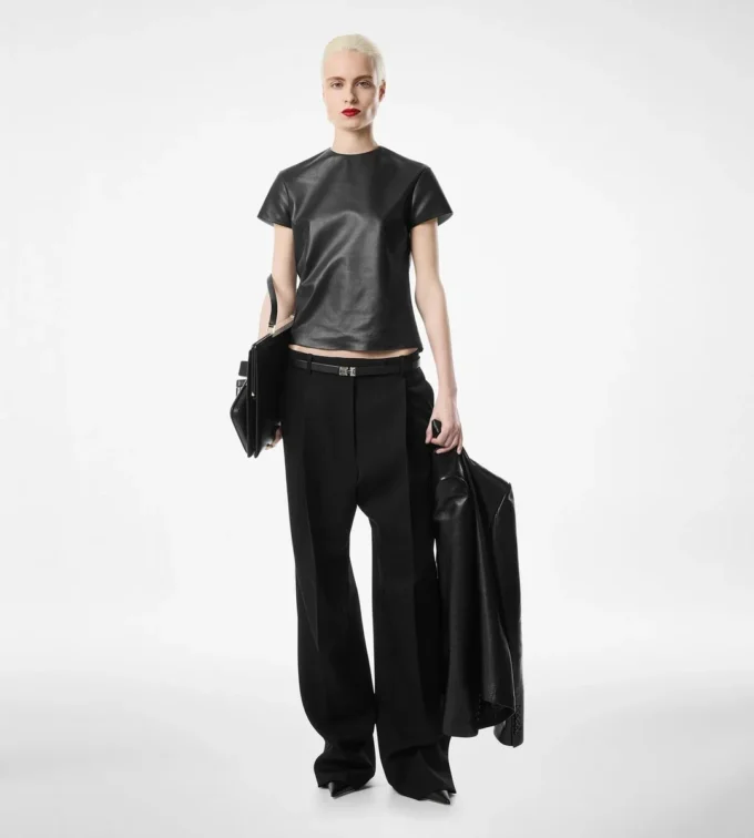 Pantaloni eleganti in lana con piega Pantaloni eleganti in lana con piega