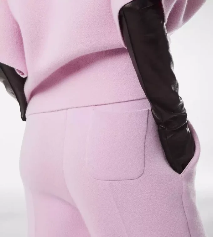 Pantaloni jogging scultorei in misto cashmere ultrafine Pantaloni jogging scultorei in misto cashmere ultrafine