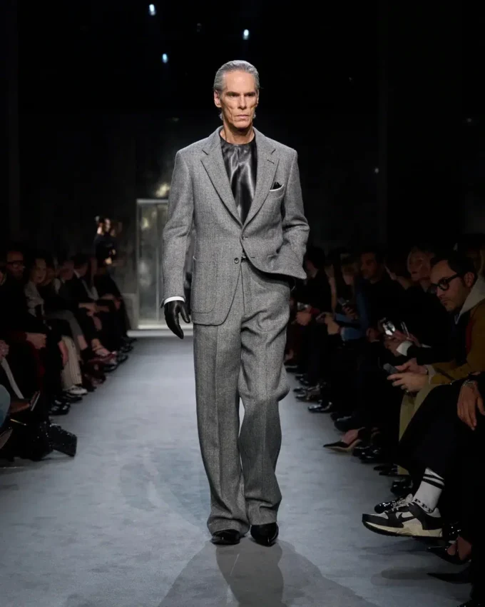 Giacca doppia sfoderabile a spina di pesce in tessuto sharkskin Giacca doppia sfoderabile a spina di pesce in tessuto sharkskin