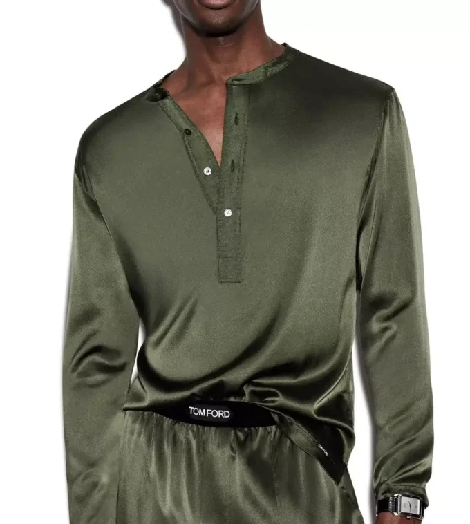 Pigiama in seta Henley 