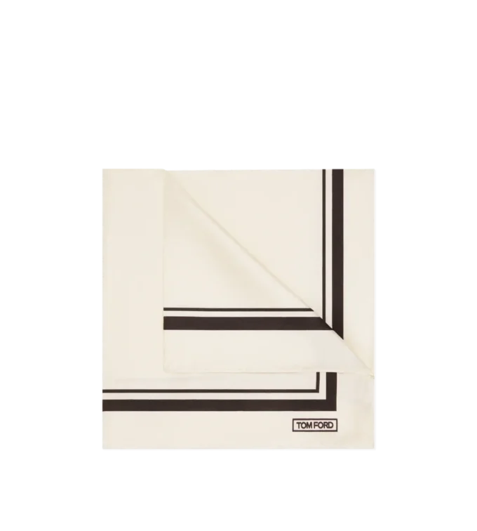 Pochette tono su tono