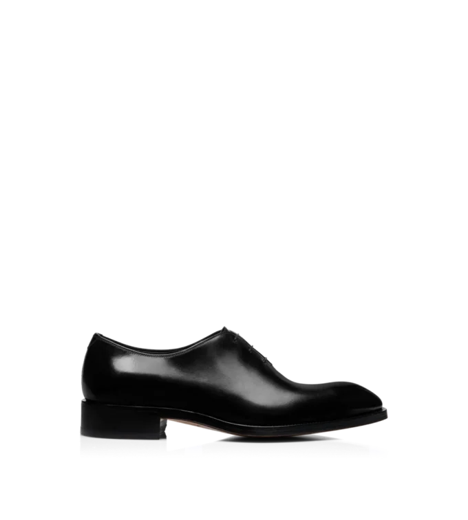 Scarpa stringata intera in pelle brunita
