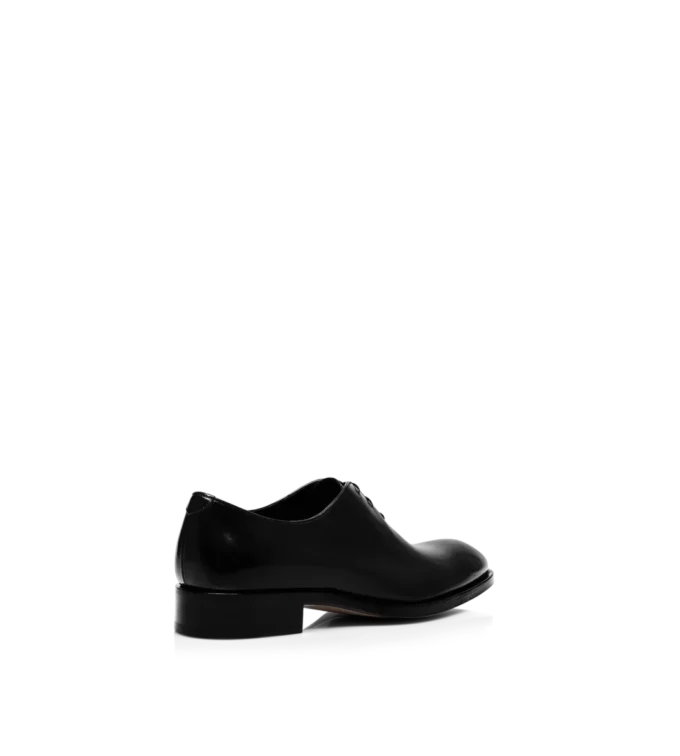 Scarpa stringata intera in pelle brunita