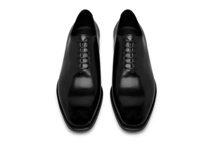 Scarpe stringate Claydon in pelle brunita