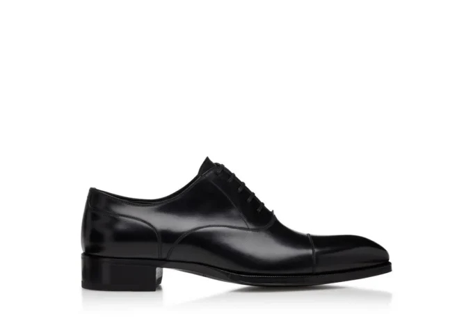 Scarpe stringate con punta Elkan in pelle liscia