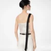 Top con canotta in raso di seta con fascia smoking