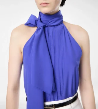 Top lavallière con scollo all’americana in seta con dettaglio plissé