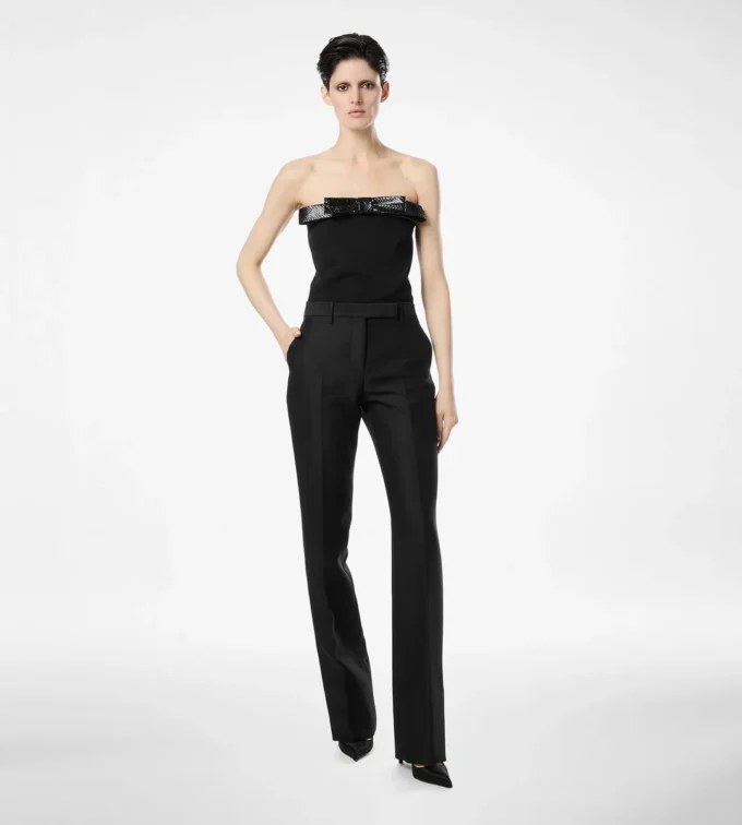 Top senza spalline con fiocco Top senza spalline con fiocco